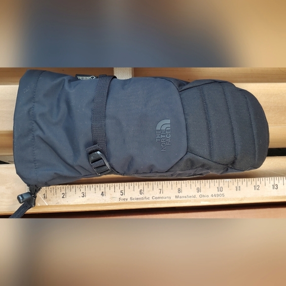 The North Face Mittens. Black gortex and leather. Unisex XL - Picture 10 of 10